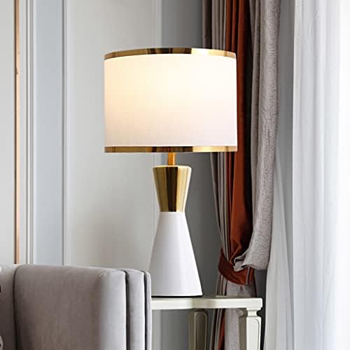 Llly Američka stolna svjetiljka spavaća soba keramička noćna lampa Europska stila Kreativna jednostavna i topla vjenčana noćna lampa