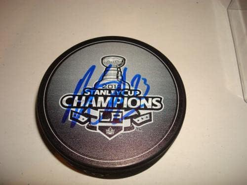 Dustin Brown potpisao 2012 Stanley Cup Champions Puck LA Kings PSA DNK COA d-Autogramed NHL Paks