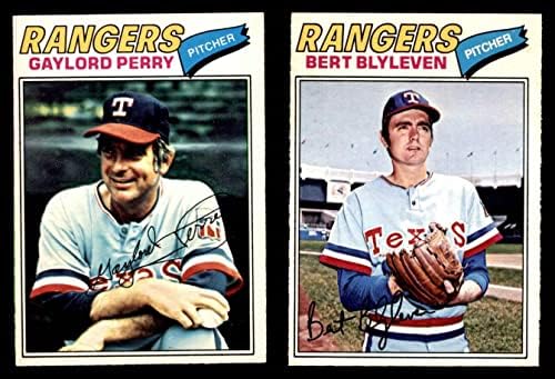 1977. O-pee-chee Texas Rangers u blizini Team Set Texas Rangers Ex Rangers