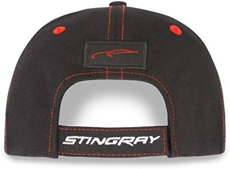 C7 Corvette Patch šešir - podesivi velcro Backstrap sa Stingray skriptom: crna / crvena bejzbol kapa