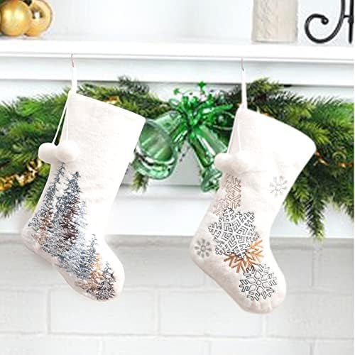 Toocat Bijele božićne čarape 2pcs 14 inča sa srebrnim snježnim pahuljicama, sezonske zimske velike božićne čarape i držači za kućni