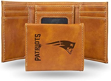 NFL New England Patriots muški Trifold Brown novčanik - Premium laserski ugravirani NFL tim Logo na veganskoj / lažnoj koži - minimalistički dizajn uključuje ID prozor i držač kreditne kartice - idealan muški poklon
