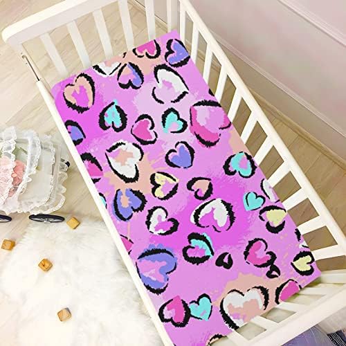 Alaza Leopard Print Cheetah Heart Pink Listovi krevetića Opremljeni bassinet list za dječake Djevojke za djecu, mini veličine 39 x