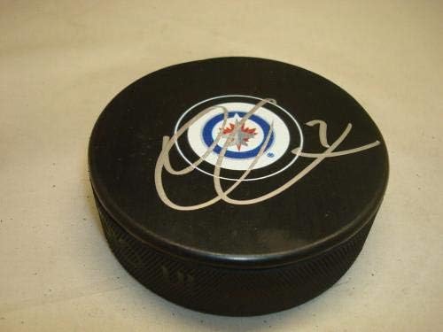 Ben Chiarot potpisao Winnipeg Jets Hockey Puck Autographed 1B-Autographed NHL Pucks